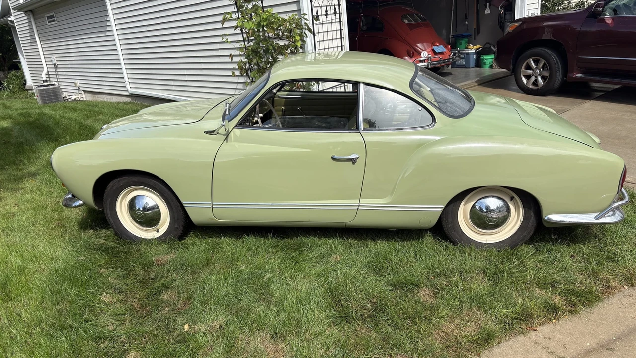 1960 Volkswagen Karmann Ghia Type 14 - Image 8 of 31