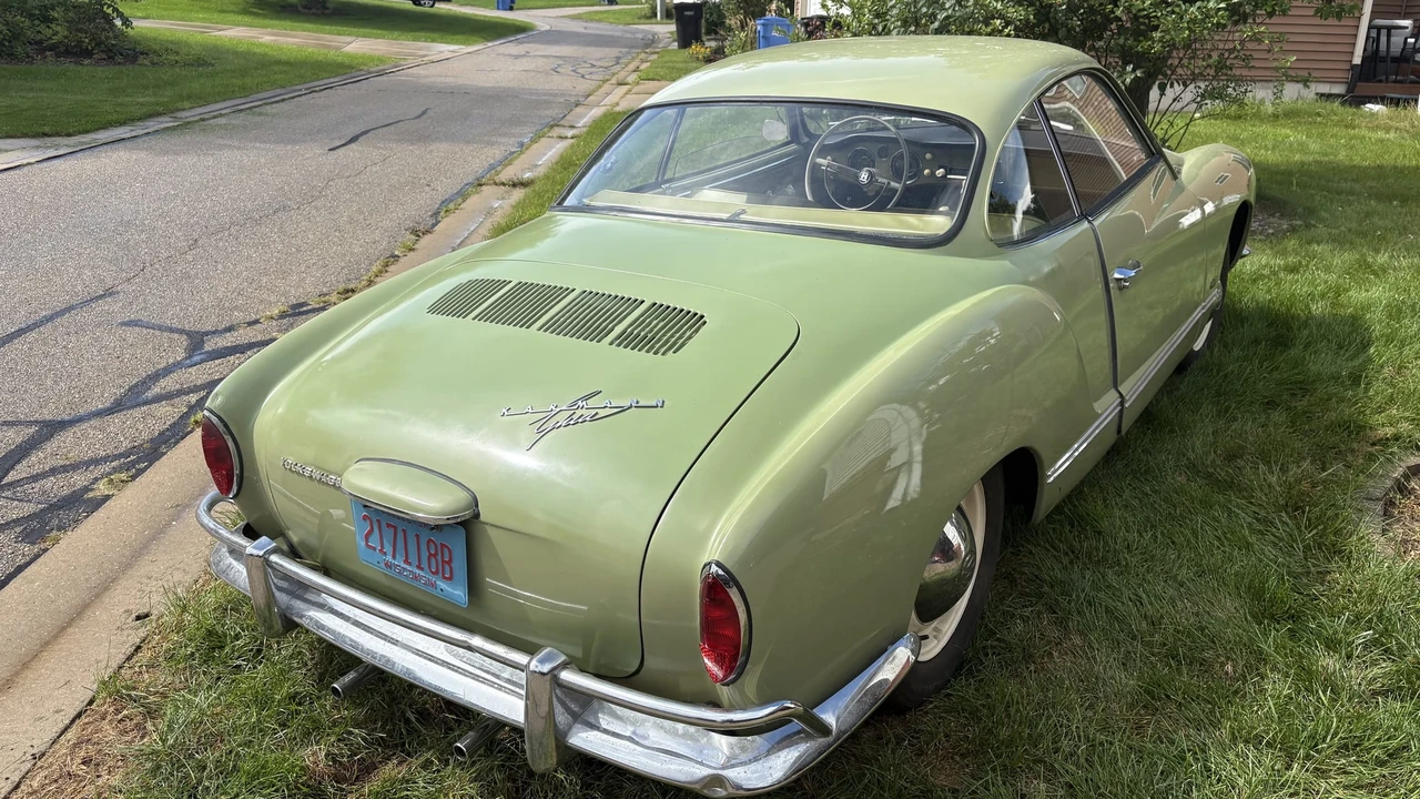 1960 Volkswagen Karmann Ghia Type 14 - Image 5 of 31