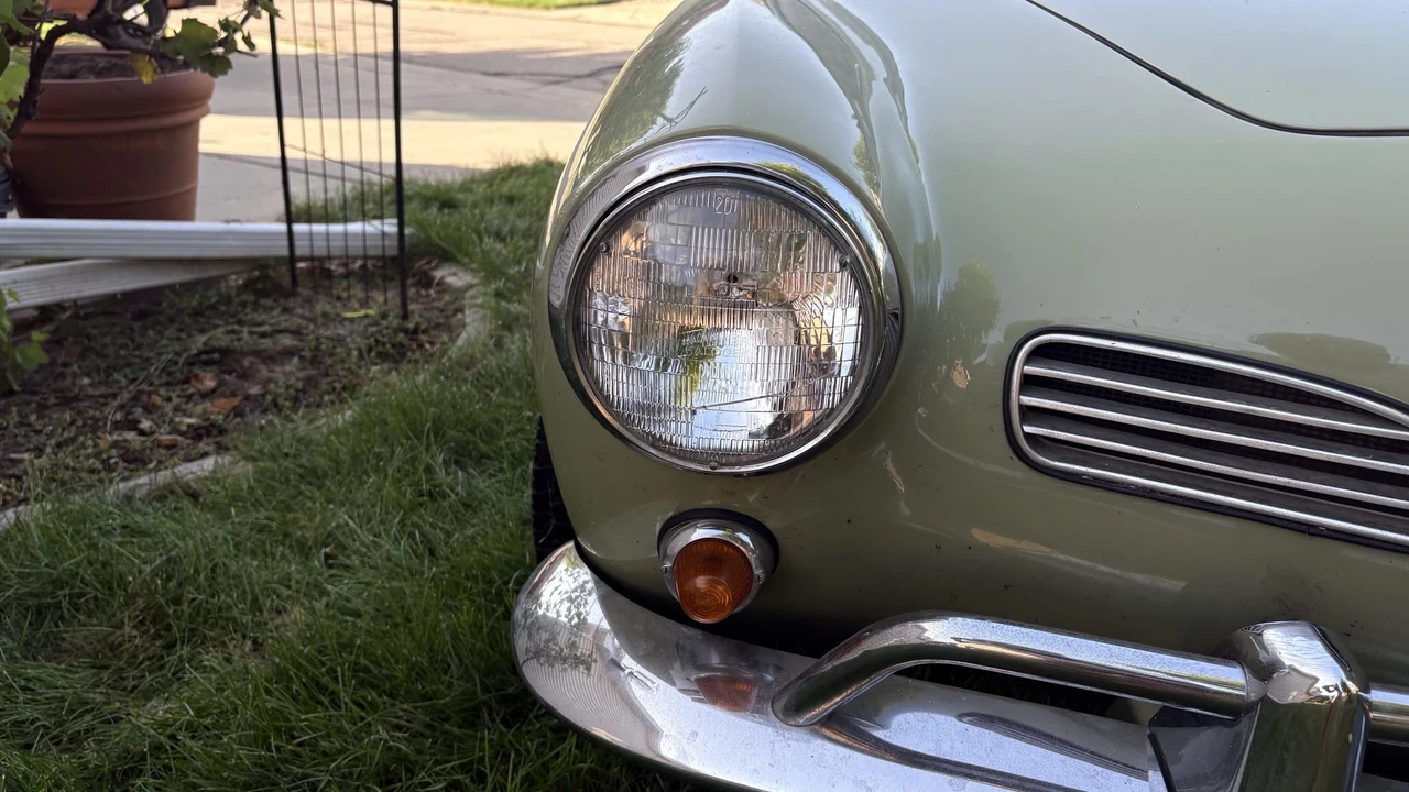 1960 Volkswagen Karmann Ghia Type 14 - Image 22 of 31