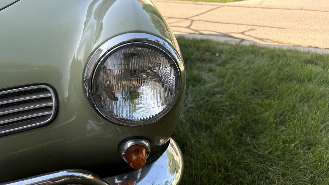 1960 Volkswagen Karmann Ghia Type 14 - Image 9 of 31
