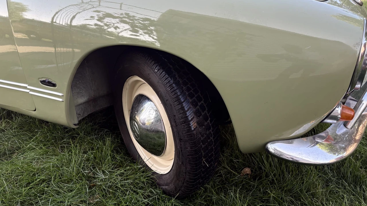 1960 Volkswagen Karmann Ghia Type 14 - Image 19 of 31