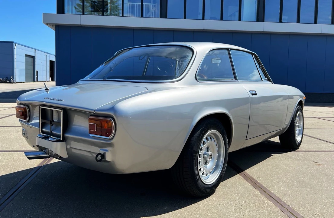 1972 Alfa Romeo GT 1300 Junior - Image 13 of 31