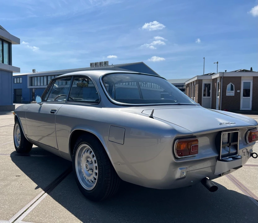 1972 Alfa Romeo GT 1300 Junior - Image 11 of 31