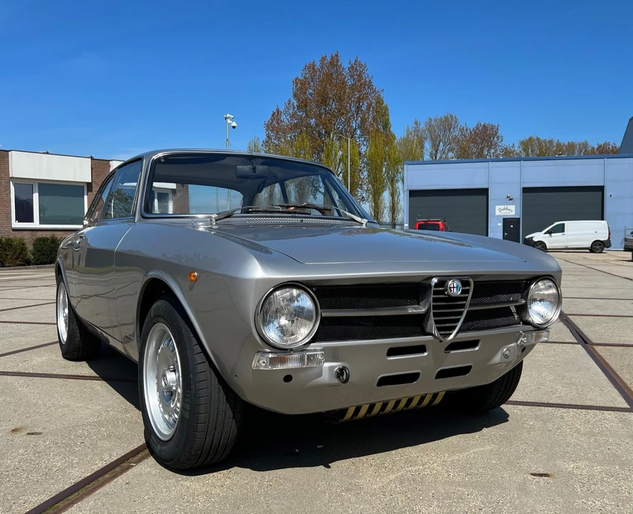 1972 Alfa Romeo GT 1300 Junior - Image 3 of 31