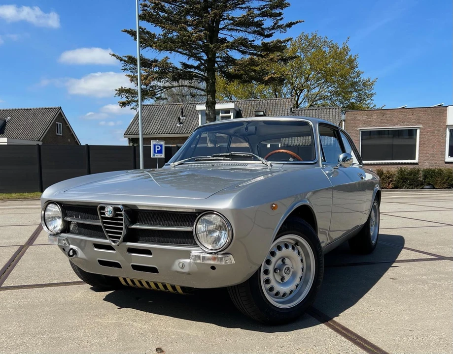 1972 Alfa Romeo GT 1300 Junior - Image 7 of 31