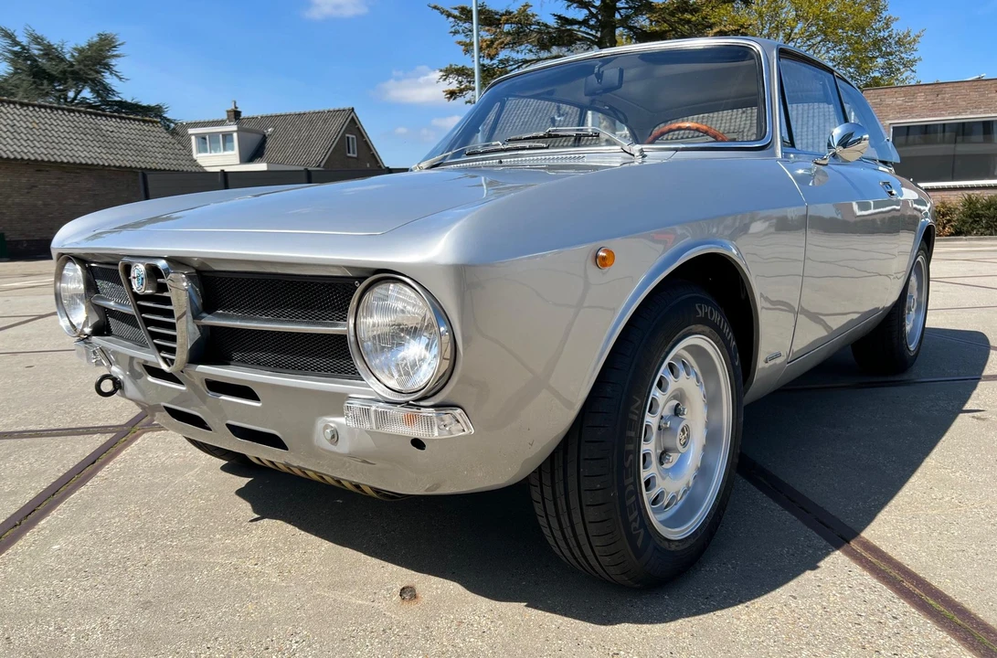 1972 Alfa Romeo GT 1300 Junior - Image 23 of 31