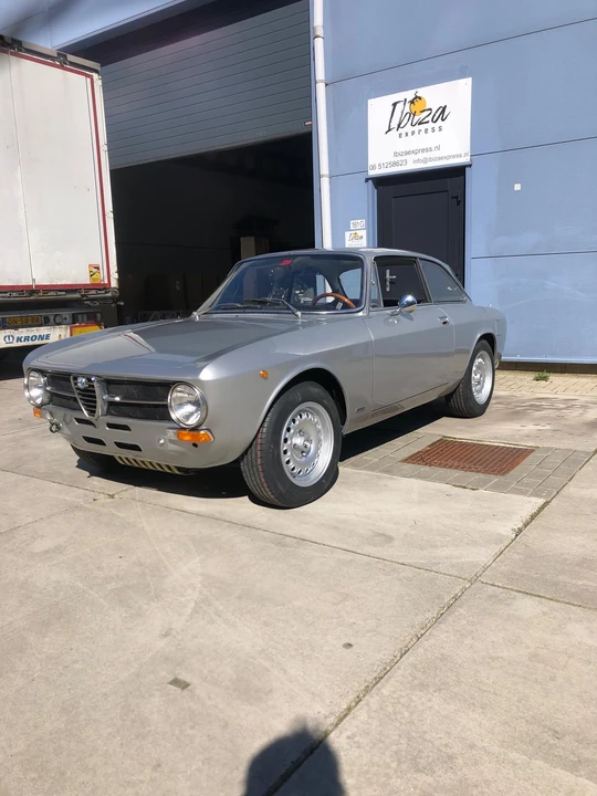 1972 Alfa Romeo GT 1300 Junior - Image 24 of 31