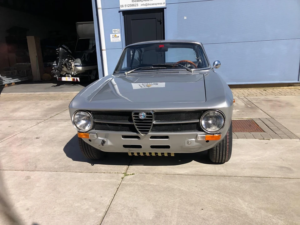 1972 Alfa Romeo GT 1300 Junior - Image 19 of 31