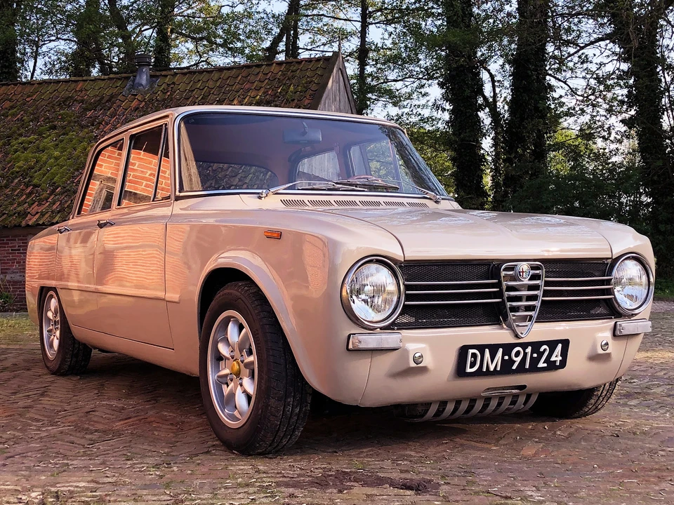 1972 Alfa Romeo 105/115 Series - Image 10 of 31