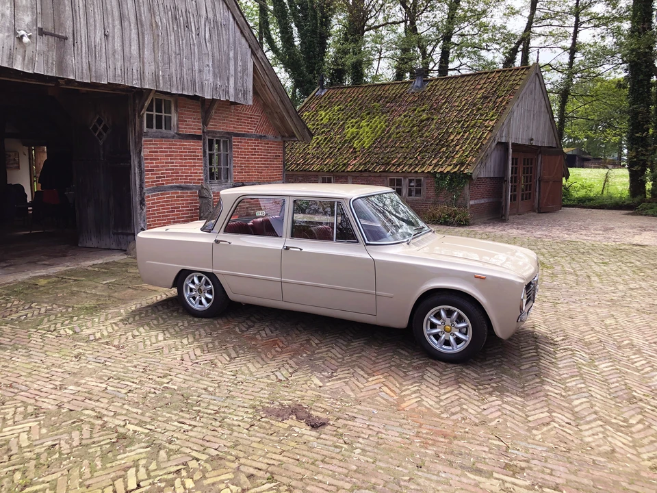1972 Alfa Romeo 105/115 Series - Image 11 of 31