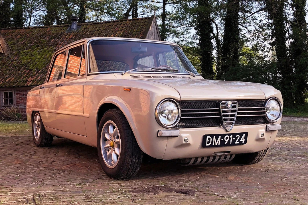 1972 Alfa Romeo 105/115 Series - Image 1 of 31