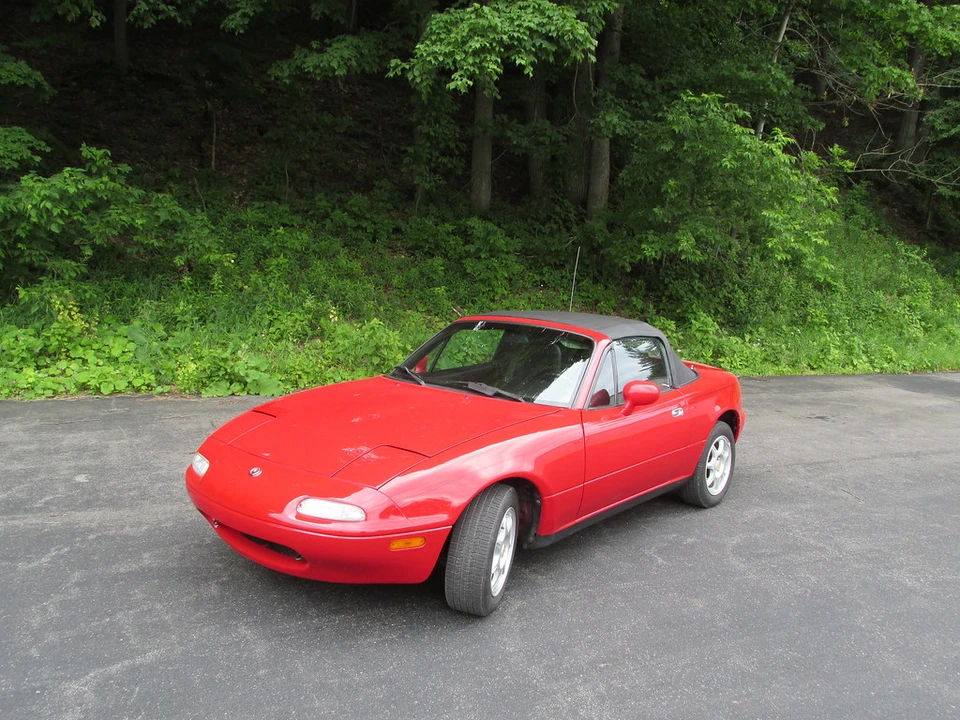 1994 Mazda NA MX-5 Miata - Image 6 of 31