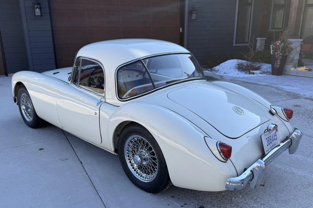 1957 MG MGA 1500 - Image 2 of 9