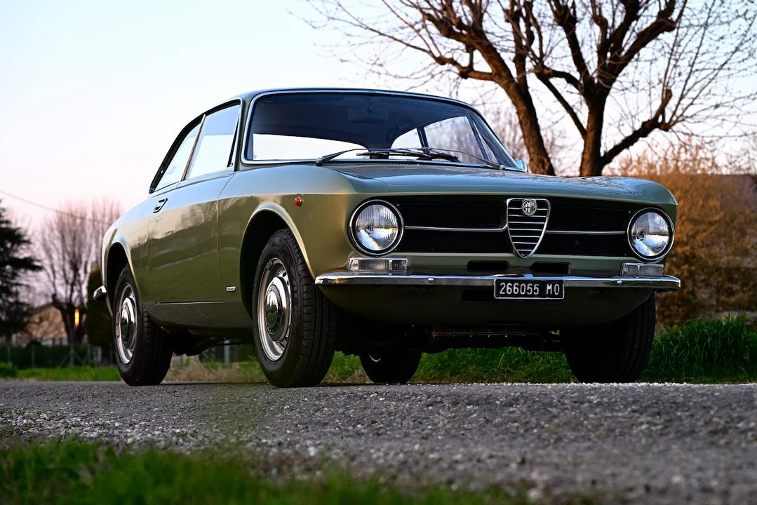 1972 Alfa Romeo GT 1300 Junior - Image 6 of 31