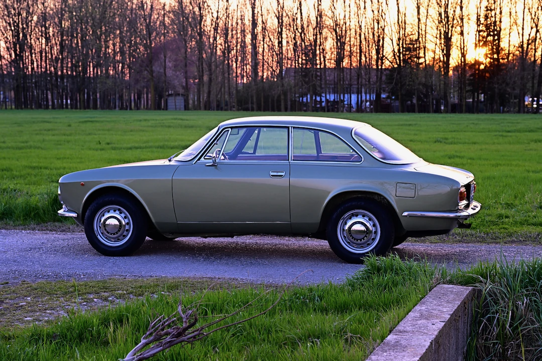 1972 Alfa Romeo GT 1300 Junior - Image 17 of 31
