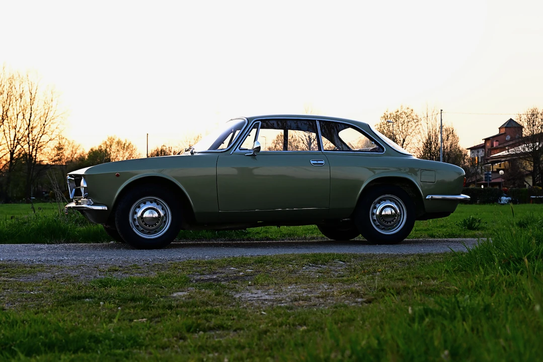 1972 Alfa Romeo GT 1300 Junior - Image 2 of 31
