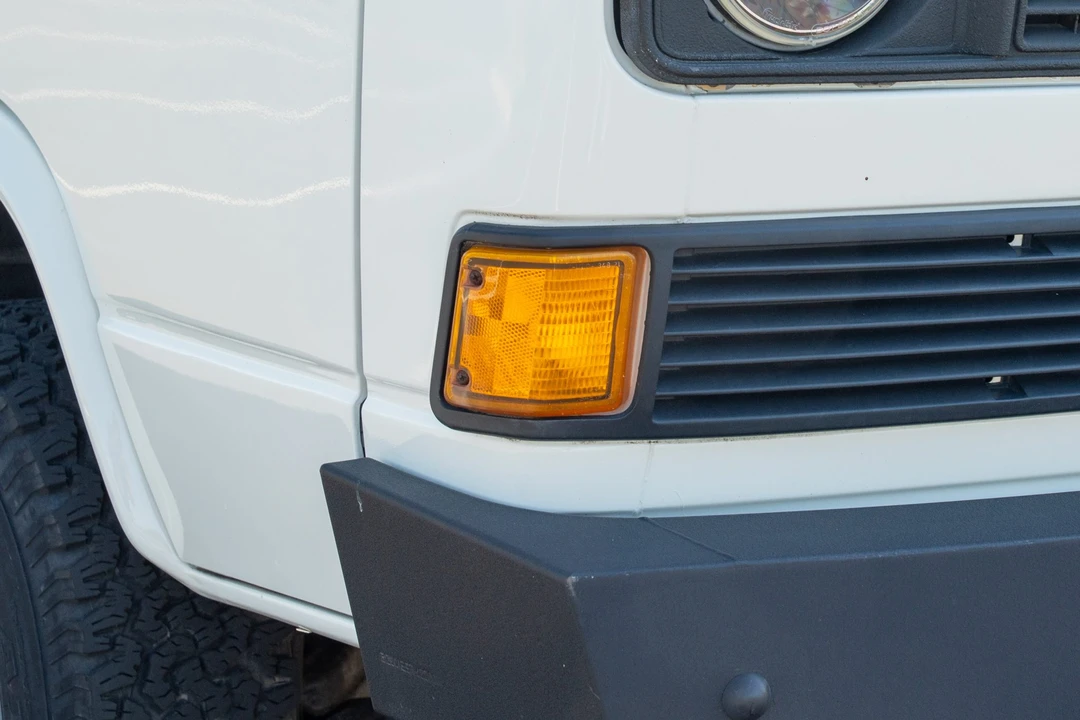 1988 Volkswagen Vanagon - Image 15 of 31
