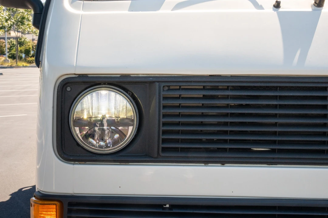 1988 Volkswagen Vanagon - Image 13 of 31