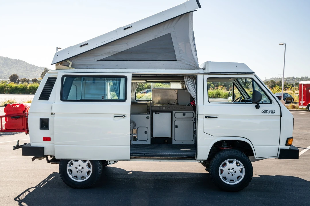 1988 Volkswagen Vanagon - Image 12 of 31