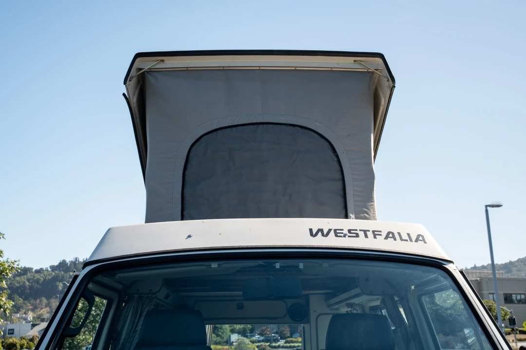 1988 Volkswagen Vanagon - Image 27 of 31