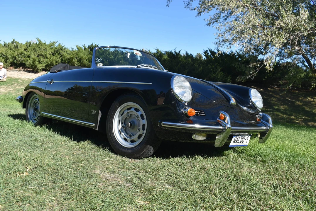 1961 Porsche 356 B - Image 8 of 31