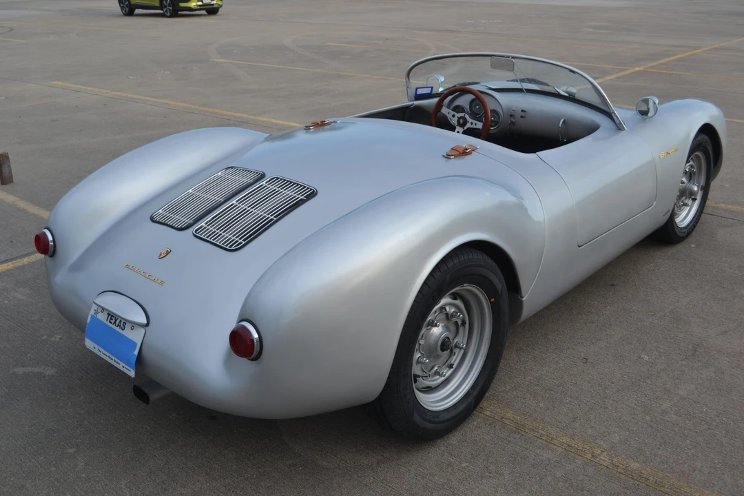 Porsche 550 - Image 6 of 31