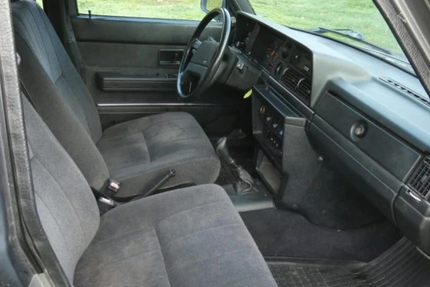 1991 Volvo 245 - Image 4 of 8