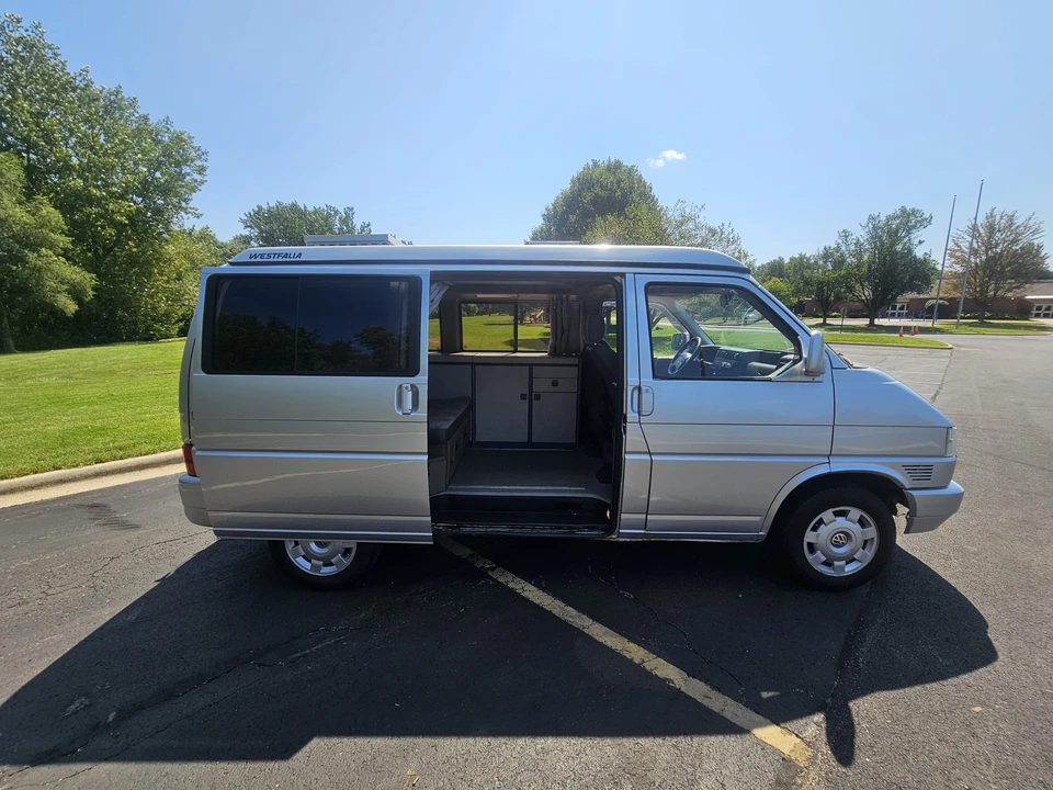 1992 Volkswagen EuroVan - Image 17 of 31