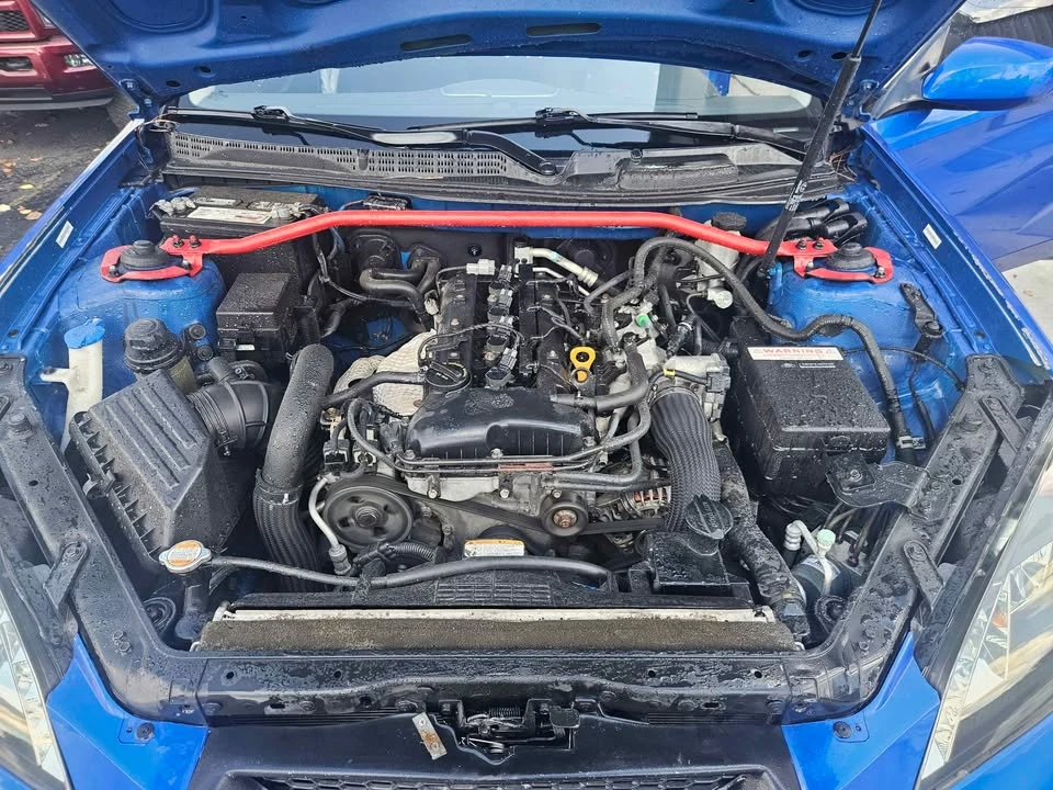2010 Hyundai Genesis - Image 2 of 2