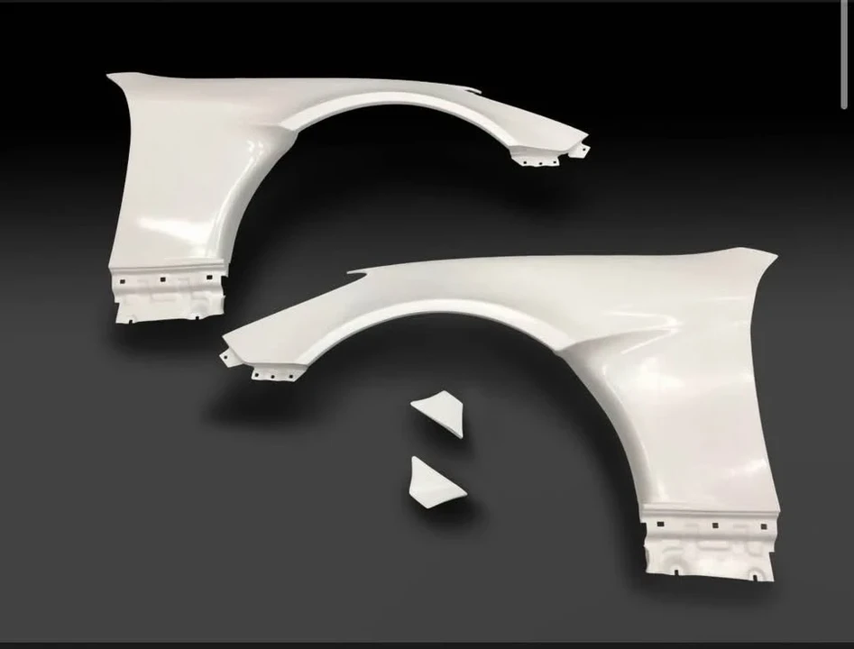 2010 Parts & Memorabilia Bodywork - Image 2 of 5