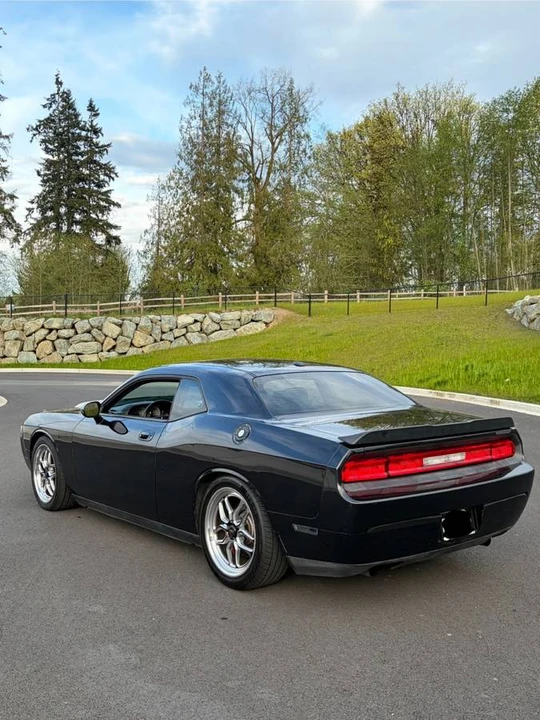 2010 Dodge Challenger SRT8 & 392 3rd Gen - Image 7 of 21