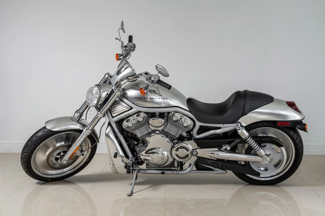 2002 Harley-Davidson V-Rod - Image 17 of 31