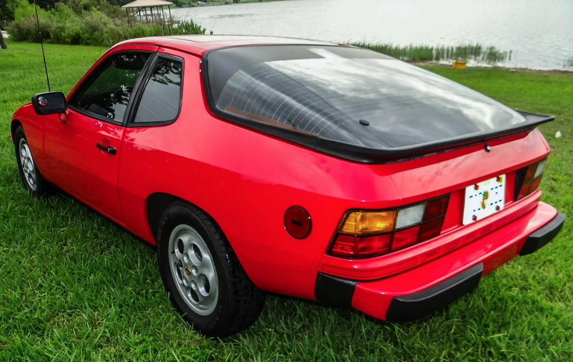 1987 Porsche 924 S - Image 11 of 31