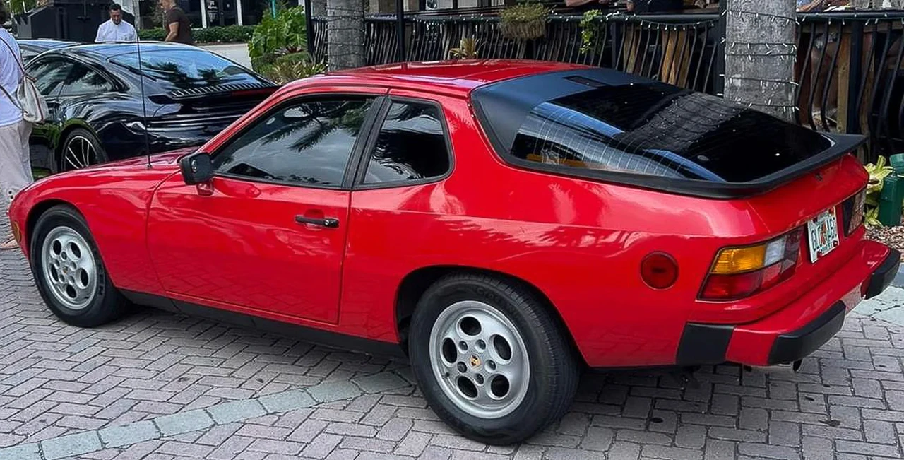 1987 Porsche 924 S - Image 8 of 31