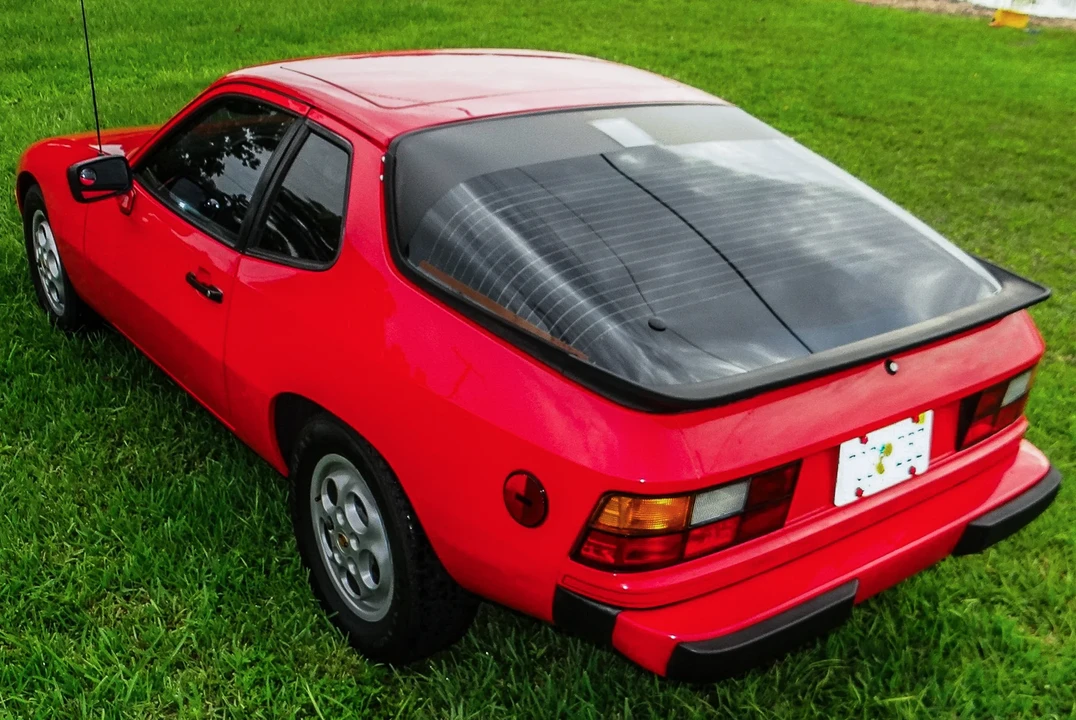 1987 Porsche 924 S - Image 12 of 31