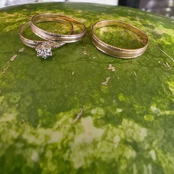 Jensen Love Story Wedding Ring Set