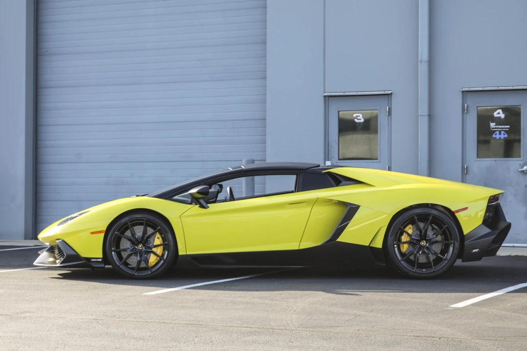 2014 Lamborghini Aventador LP700-4 - Image 18 of 31