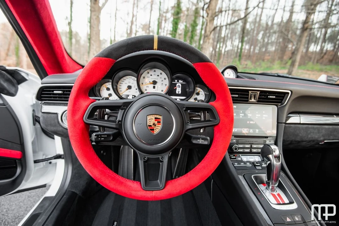 2018 Porsche 991 GT2 RS - Image 7 of 11