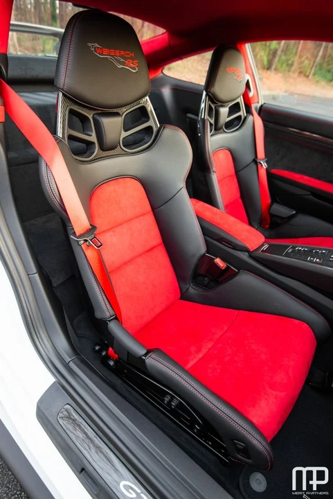 2018 Porsche 991 GT2 RS - Image 9 of 11