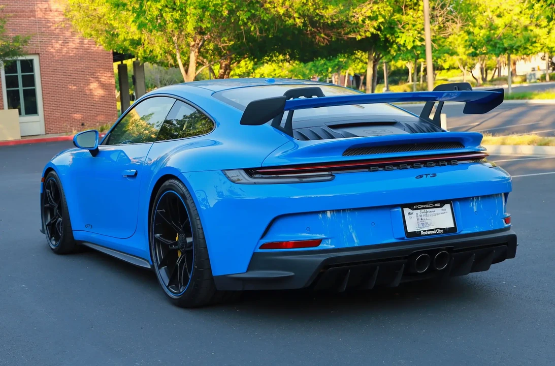 2023 Porsche 992 GT3 - Image 4 of 6