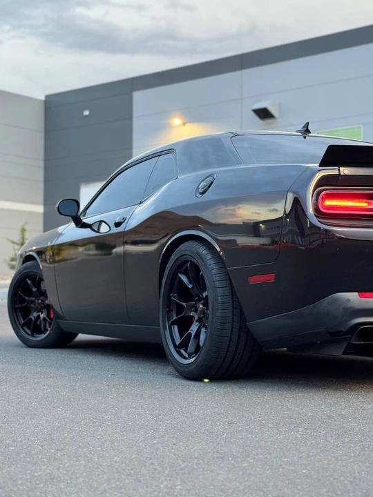2017 Dodge Challenger SRT Hellcat 3rd Gen - Image 11 of 16