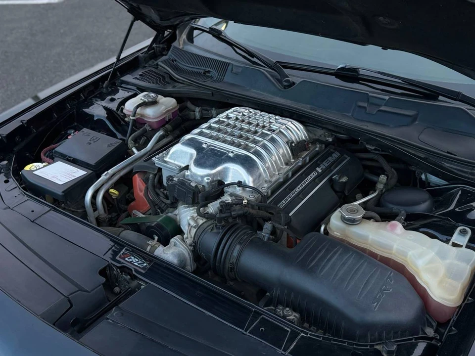 2016 Dodge Challenger SRT Hellcat 3rd Gen - Image 10 of 22