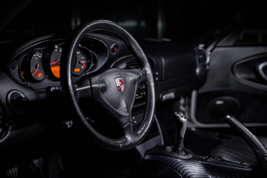 2003 Porsche 911 - Image 19 of 25