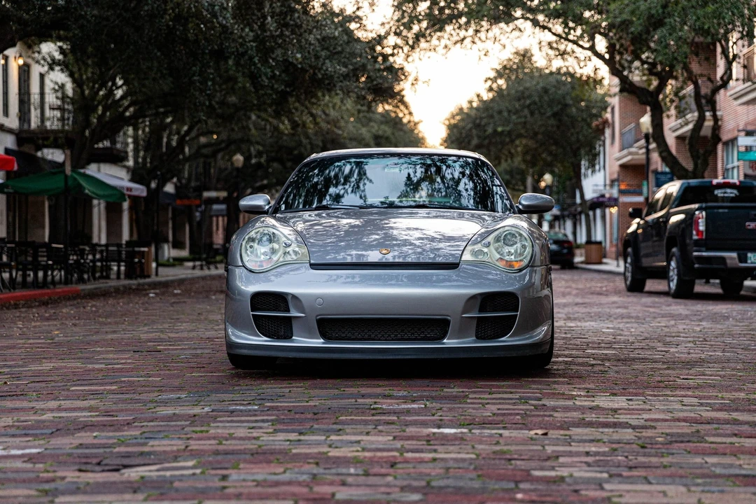 2003 Porsche 911 - Image 11 of 25