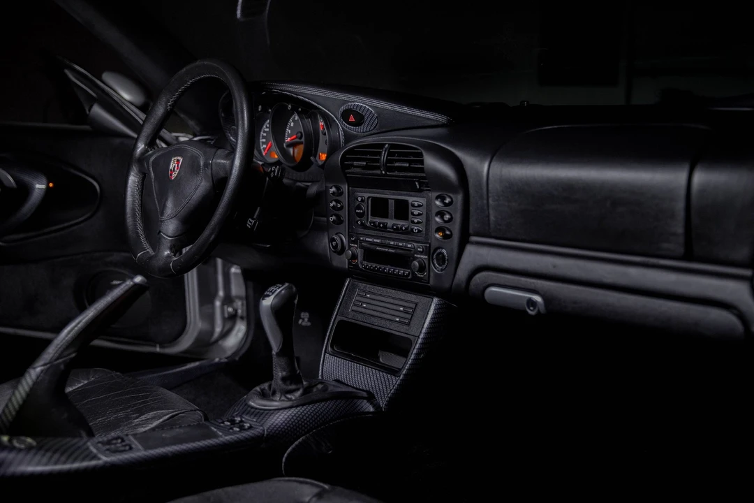 2003 Porsche 911 - Image 22 of 25