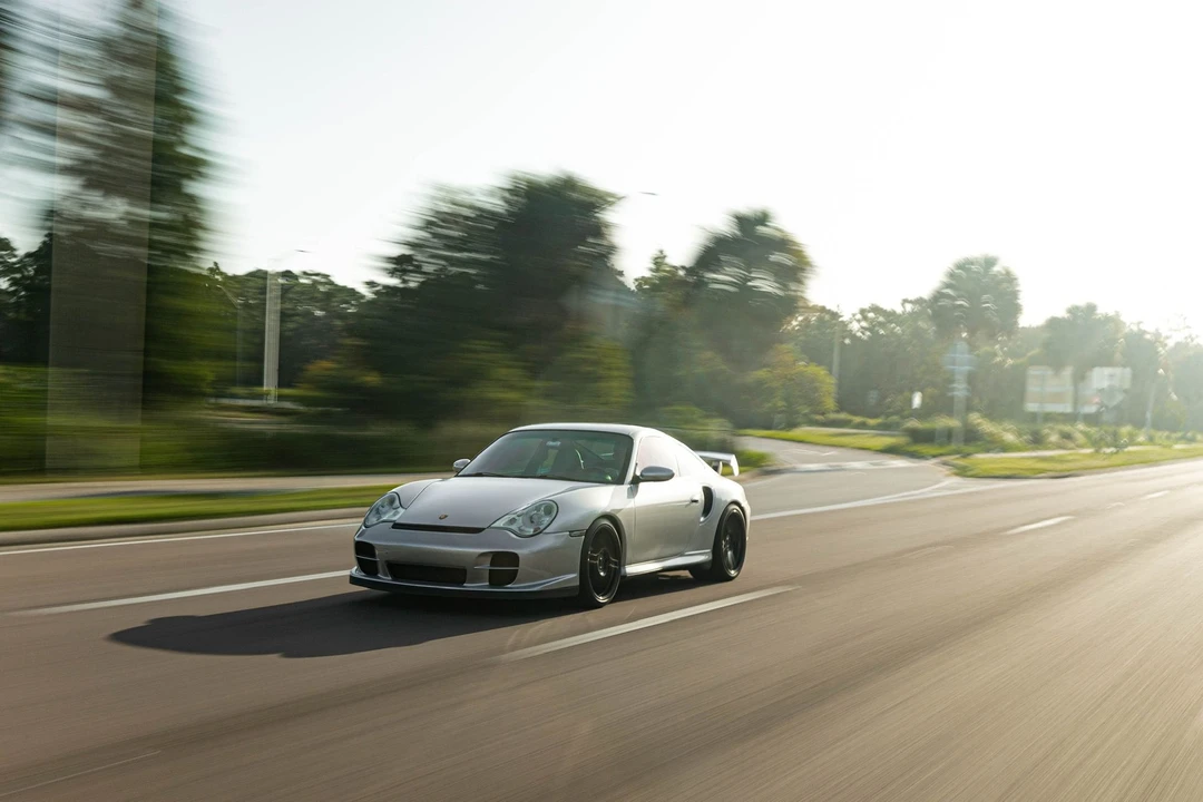 2003 Porsche 911 - Image 18 of 25
