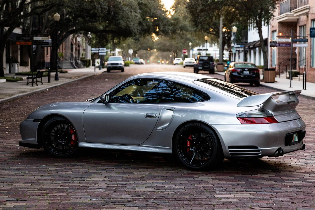 2003 Porsche 911 - Image 12 of 25