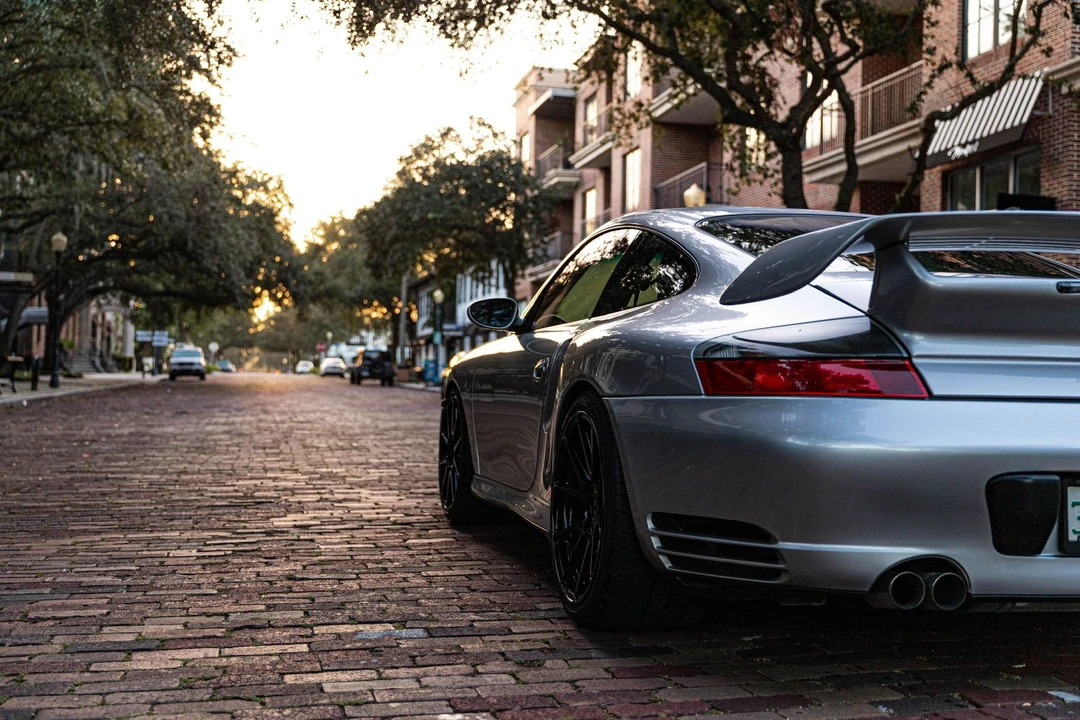 2003 Porsche 911 - Image 13 of 25
