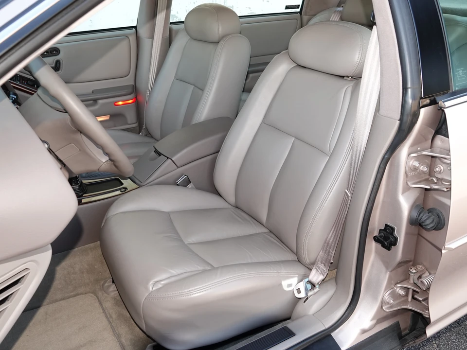 1995 Oldsmobile Aurora - Image 26 of 31