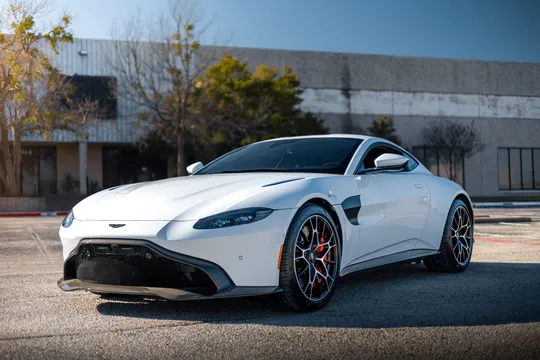 2020 Aston Martin V8 Vantage (2019+) - Image 2 of 31